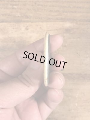 70年代頃のNever Have A Nice Dayのメッセージが書かれたビンテージの缶バッジ