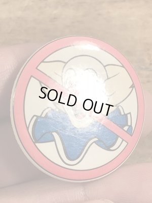 80年代頃のボゾクラウン禁止が描かれたビンテージの缶バッジ