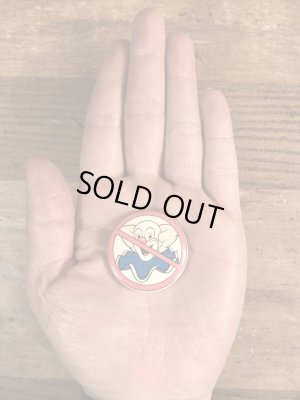 80年代頃のボゾクラウン禁止が描かれたビンテージの缶バッジ