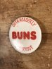 80'sのOutrageously Buns Bodaciousのメッセージが書かれたビンテージの缶バッジ