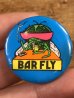 80年代頃のBar Flyのメッセージが書かれたビンテージの缶バッジ