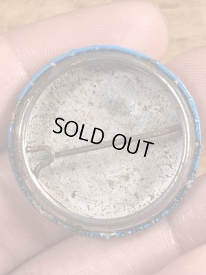 80'sのBar Flyのメッセージが書かれたヴィンテージの缶バッチ