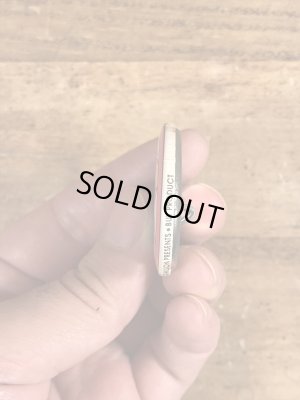 80年代頃のボゾクラウン禁止が描かれたビンテージの缶バッジ