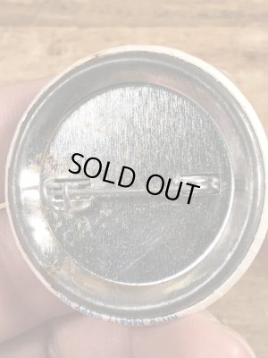 80年代頃のToday's A Bitchのメッセージが書かれたヴィンテージの缶バッチ