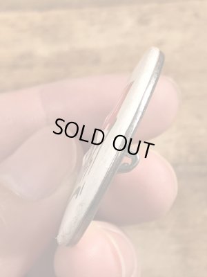 80年代頃のSanta Lives!のメッセージが書かれたヴィンテージの缶バッチ