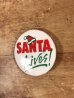 80'sのSanta Lives!のメッセージが書かれたビンテージの缶バッジ