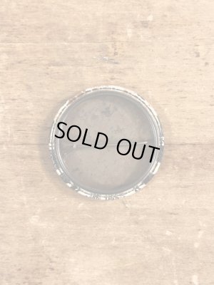 80'sのMiddle Classのメッセージが書かれたヴィンテージの缶バッチ