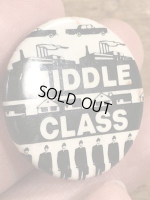 80年代頃のMiddle Classのメッセージが書かれたビンテージの缶バッジ