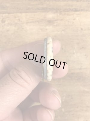 60~70年代頃のI Had A Computer Date Now I'll Try Peopleのメッセージが書かれたビンテージの缶バッジ