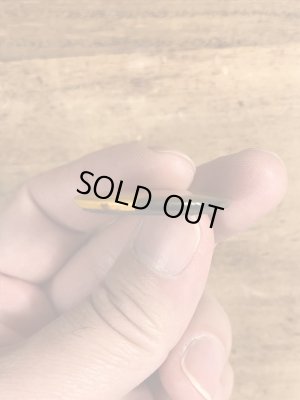 80'sのOn The Fritzのメッセージが書かれたビンテージの缶バッジ