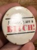 80年代頃のBirthdays Are A Bitch!のメッセージが書かれたビンテージの缶バッジ