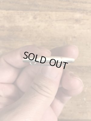 80'sのBirthdays Are A Bitch!のメッセージが書かれたヴィンテージの缶バッチ