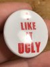 70年代頃のI Like It Uglyのメッセージが書かれたビンテージの缶バッジ