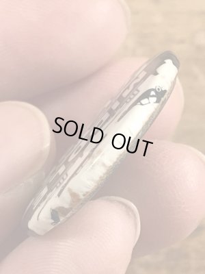 80年代頃のMiddle Classのメッセージが書かれたビンテージの缶バッジ