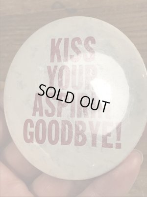 70~80’sのメッセージが書かれたヴィンテージの缶バッチ