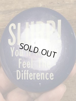 70~80’sのメッセージが書かれたビンテージの缶バッジ