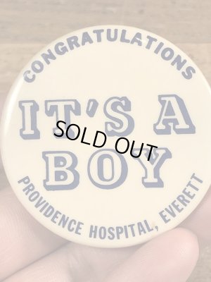 70年代頃のIt's A Boyが書かれたビンテージの缶バッジ