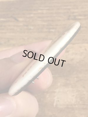 80'sのメッセージが書かれたヴィンテージの缶バッチ