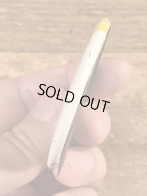 70年代頃のメッセージが書かれたビンテージの缶バッジ