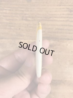 70年代頃のメッセージが書かれたビンテージの缶バッジ