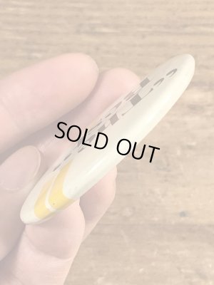 70年代頃のメッセージが書かれたビンテージの缶バッジ