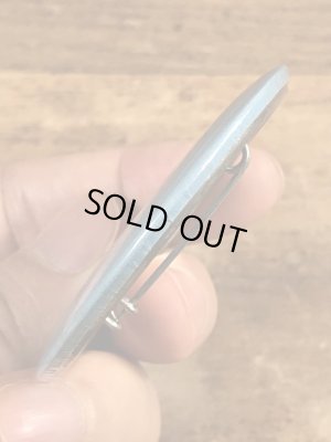 80年代頃のサンドラボイントンのイラストが描かれたビンテージの缶バッジ