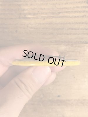 70’sのメッセージが書かれたヴィンテージの缶バッチ