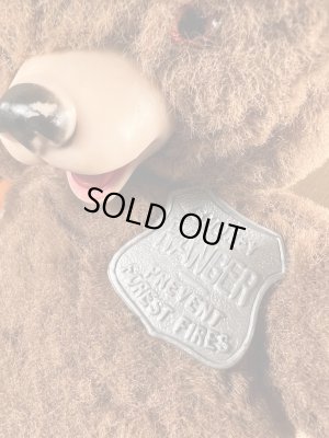 ビンテージのスモーキーベアのぬいぐるみ