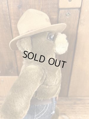 ビンテージのスモーキーベアのぬいぐるみ