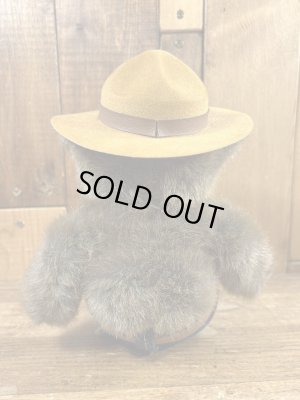 ビンテージのスモーキーベアのぬいぐるみ