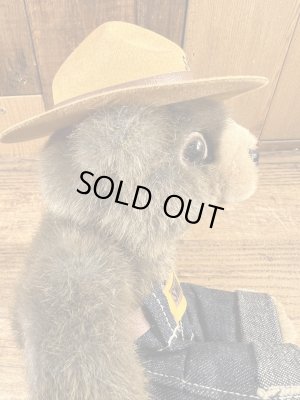 ビンテージのスモーキーベアのぬいぐるみ