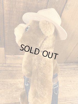 90年代頃のスモーキーベアのビンテージのぬいぐるみ