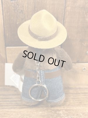 ビンテージのスモーキーベアのキーホルダー