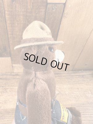 スモーキーベアのヴィンテージのぬいぐるみ