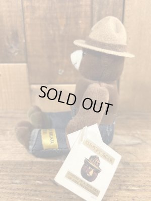 スモーキーベアのヴィンテージのぬいぐるみ