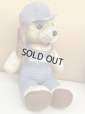 ヒッコリーストライプの服を着たビンテージの犬のビッ