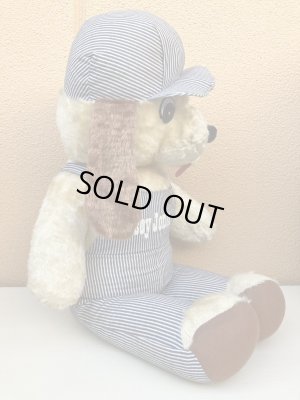 ヒッコリーストライプの服を着たビンテージの犬のビッ