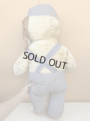 ヒッコリーストライプの服を着たビンテージの犬のビッ