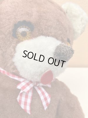 古いビンテージのテディベアのぬいぐるみ