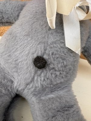 70年代の大きなねずみのぬいぐるみ