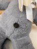 70年代の大きなねずみのぬいぐるみ