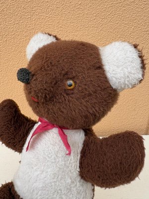 古いビンテージのテディベアのぬいぐるみ