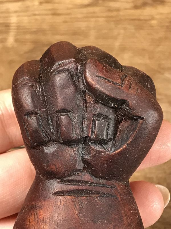 Black Power Salute Wooden Mini Figurine ブラックパワーサリュート ビンテージ 置物 木彫り 70年代