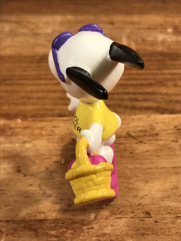 Peanuts Snoopy “Cool Easter” PVC Figure スヌーピー ビンテージ PVCフィギュア スケボー 90年代