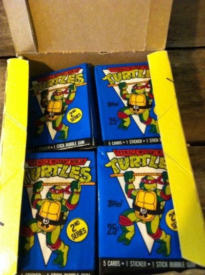 画像2: TURTLES CARDS STICKERS BUBBLE GUM SET