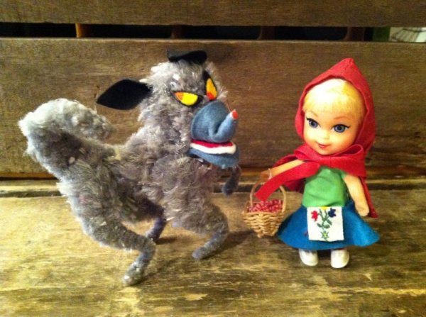 画像1: Mattel Red Riding Hiddle Liddle Kiddle Set (1)