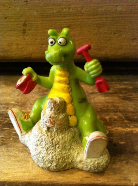 画像1: Dragon Tales PVC Figure (1)