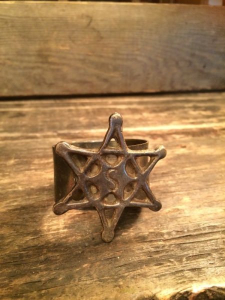 画像1: Sherriff Badge Napkin Ring Holder (1)