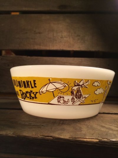 画像2: ROCKY & BULLWINKLE WESTFLELD BOWL　ビンテージ ロッキー＆ブルウィンクル カートゥーン チリボウル ウエストフィールド ミルクガラス キッチンウェア アメリカ雑貨 60年代