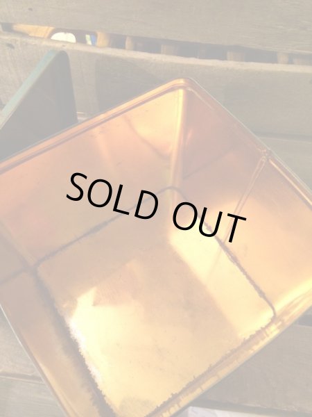 プレッツェルのアドバタイジング物のビンテージ缶